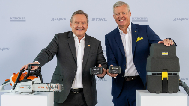 Kärcher und Stihl schaffen markenübergreifenden Akkustandard für Profi-Marken - Michael Traub (l.), Vorsitzender des Vorstands der Stihl AG, und Hartmut Jenner (r.), Vorsitzender des Vorstands der Alfred Kärcher SE & Co. KG - Quelle: Stihl/Kärcher